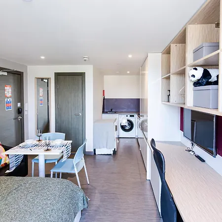 New Era Living - Ensuite Next To Bramall Lane Sheffield